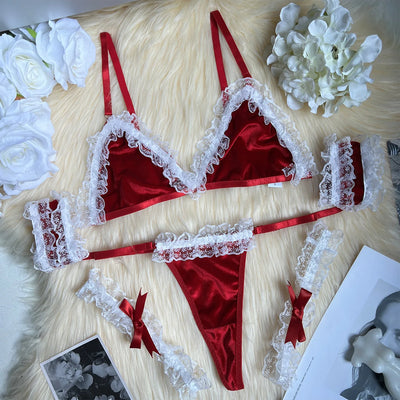 Conjunto de lingerie de veludo Zara com franjas franzidas