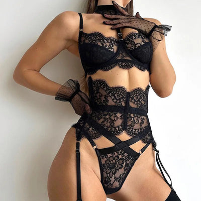 Conjunto de lencería de encaje con liguero Vanessa