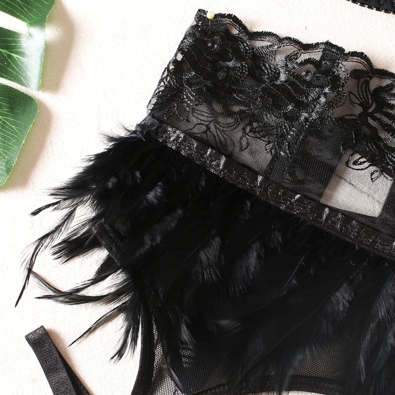 Conjunto de lencería negro con plumas Heidi-Diabolique.es